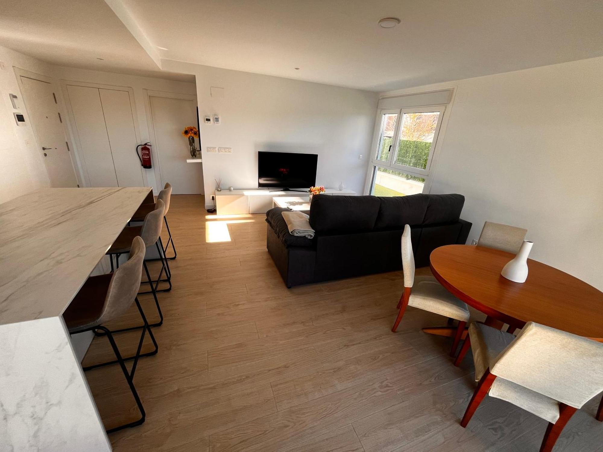 Apartamento Moderno Bajo Con Jardin Zizur Mayor Exterior foto